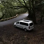 Macaronesia Campervan مكان تخييم